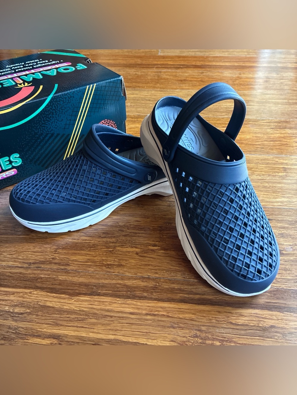 Sketchers Foamies Men’s 10 Clog Shoe New/Box